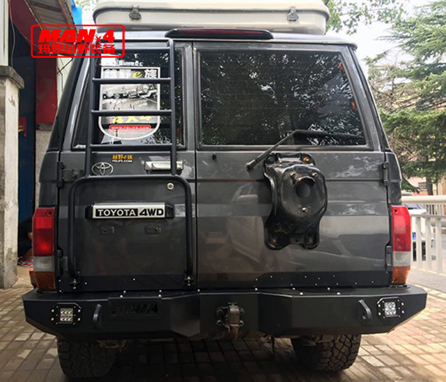 LC76 LC79 TOYOTA Bull Bar Rear Bumper With Fuel Tank And Spare Bracket