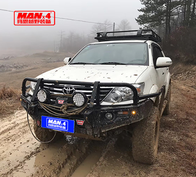 steel Front4x4 bumper offroad bull bar For toyota fortuner 2006