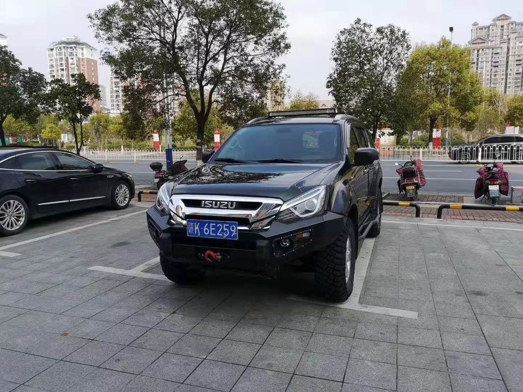 Powder Coated Steel Bull Bar For ISUZU MUX 2018-2020 Compatible Winch